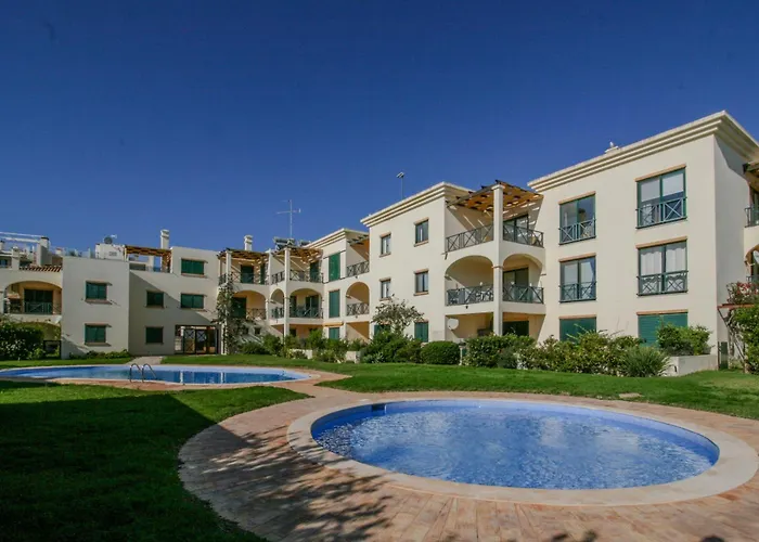 Flh Olhos D' Agua With Pool شقة